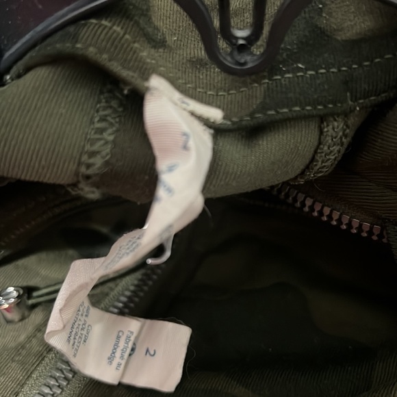 LULULEMON Camo Jacket Size: 2 - Picture 4 of 5